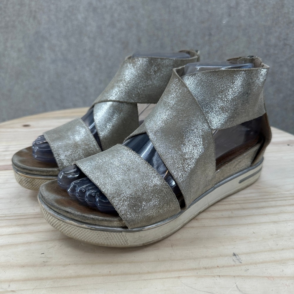 Eileen Fisher Platform Sandals 7.5 Shimmer Metallic Leather Zip Back Sporty